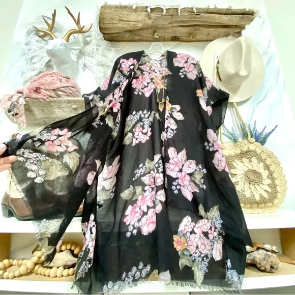 Boho floral Cape/cover up w resort vacay beach shabby chic vibe - Picture 8 of 13